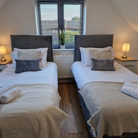 Large 4-Bed House For Up To 7 Guests W 2X Parking Vila Oxford Exterior foto